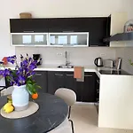Punta Vale I 2bdr With Stunning Views זאטון